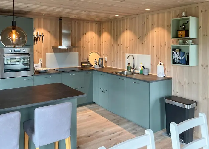 Lovely In Treungen Fjone